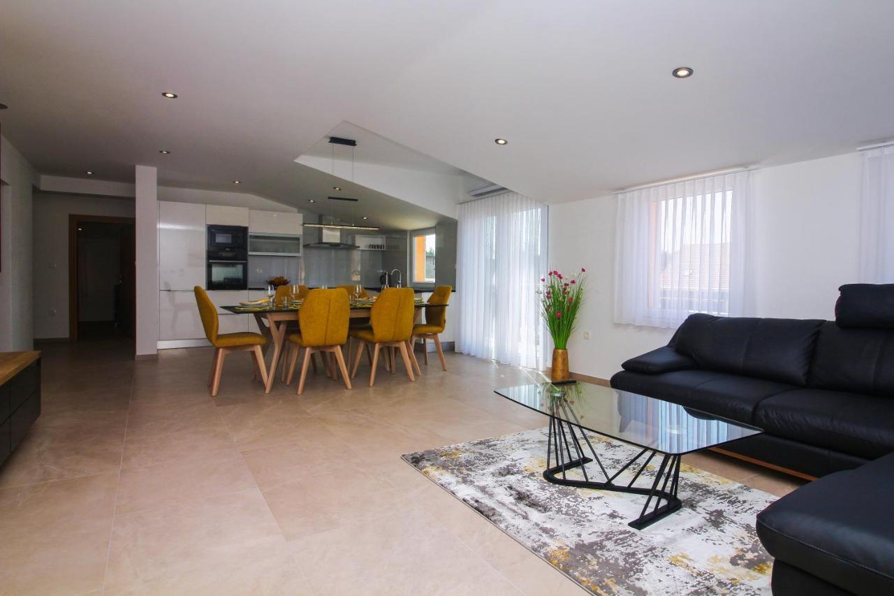 Grande Rosa Apartment Vrulje  ภายนอก รูปภาพ