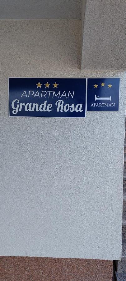 Grande Rosa Apartment Vrulje  ภายนอก รูปภาพ